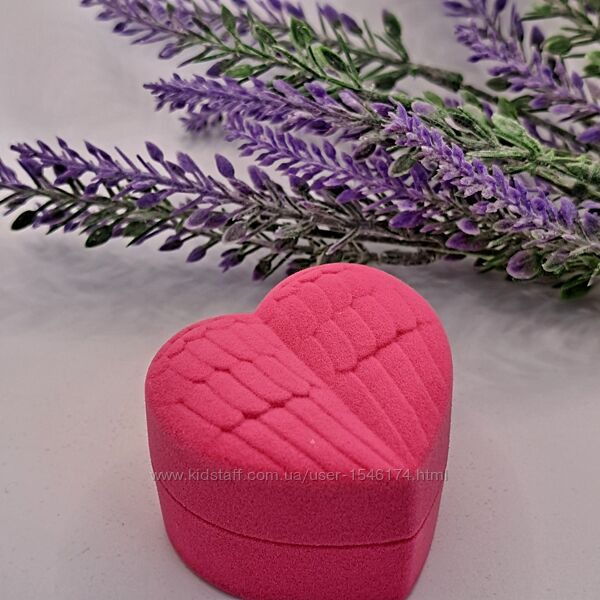 Ювелирная подарочная упаковка футляр для кольца розовое сердце крылья барха