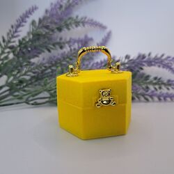 Ювелирная подарочная упаковка футляр коробочка для кольца сережек бархатный