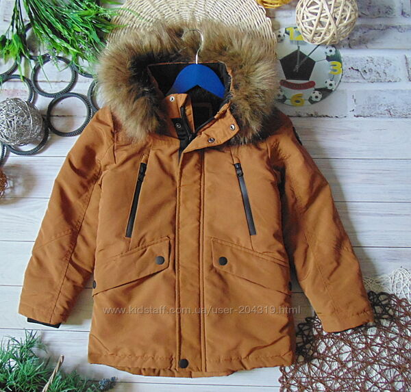 Модна зимова куртка C&A