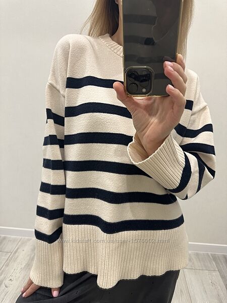 Жіночий светр zara б/у.