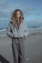 Куртка анорак серый Zara