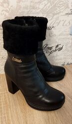 Зимние ботинки из натуральной кожи.