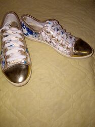 Кроссовки цветные