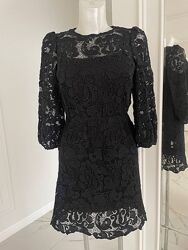 Чорна мереживна сукня Valentino