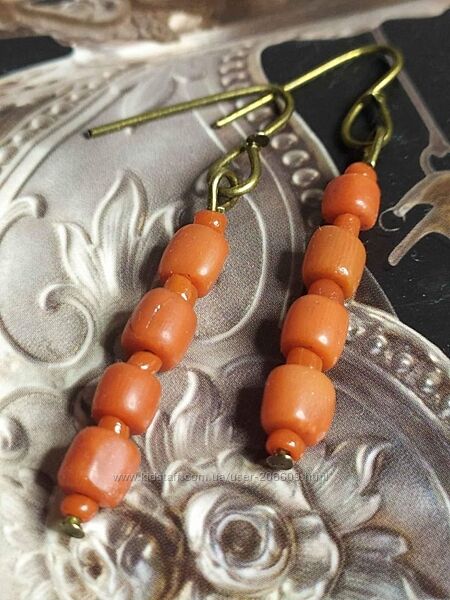Вінтажні сережки. Корал.