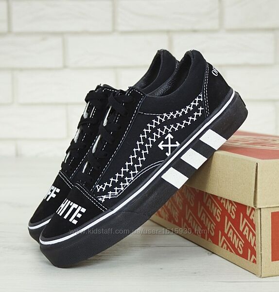 Унісекс жіночі чоловічі кеди Vans Old Skool (37-45) Арт 11719 Виробник Камбоджа Верх Замш/Бавовна Підошва Гума Розміри: 6-24cm 6,5-24,5cm 7-25cm 7,5-25,5cm 8-25,8cm 8,5-26cm 9-26,5cm 9,5-27cm 10-27,5cm 10,5-28cm 11-29cm