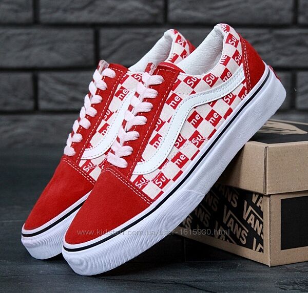 Унісекс жіночі чоловічі кеди Vans Old Skool Supreme (36-45) Арт 11493 Виробник Китай Верх Замш/Бавовна Підошва Гума Розміри: 5-23,5cm 5,5-23,8cm 6-24cm 6,5-24,5cm 7-25cm 7,5-25,5cm 8-25,8cm 8,5-26cm 9-26,5cm 9,5-27cm 10-27,5cm 10,5-28cm 11-29cm