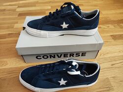 Чоловічі шкіряні кросівки Converse.