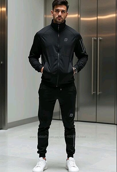 Спортивный костюм