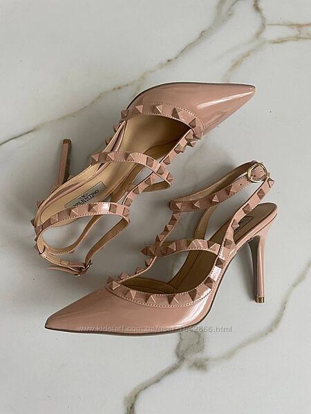 Босоніжки Valentino