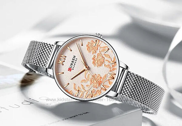  Стильные женские наручные часы с серебристым браслетом код 495