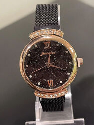  Женские наручные часы с черным браслетом код 711