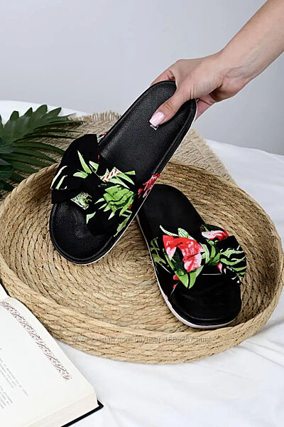  Шлепанцы женские летние черные б1594