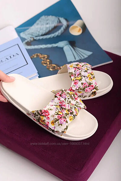 Шлепанцы женские летние белые б1596