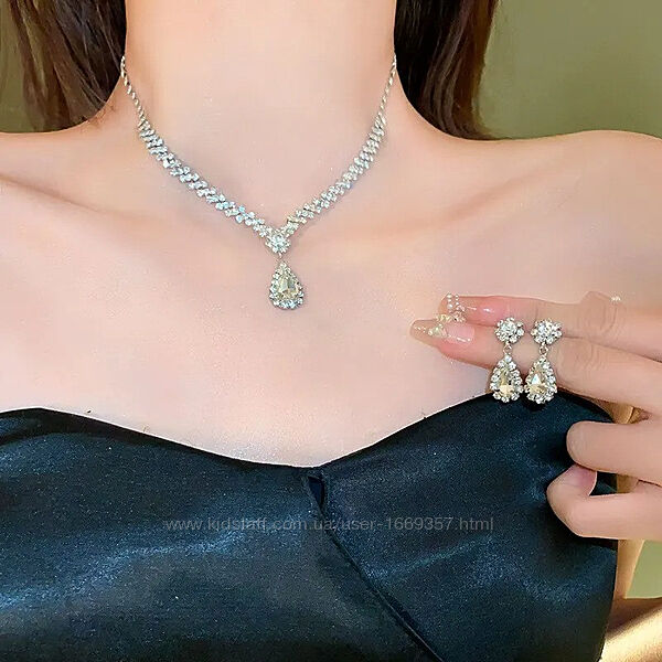  Комплект украшений женский ожерелье и серьги код 2366