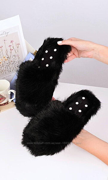  Мягкие женские домашние тапочки с мехом черного цвета Тп164