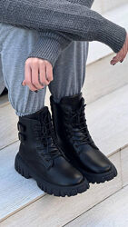 Ботинки женские зимние черные С396