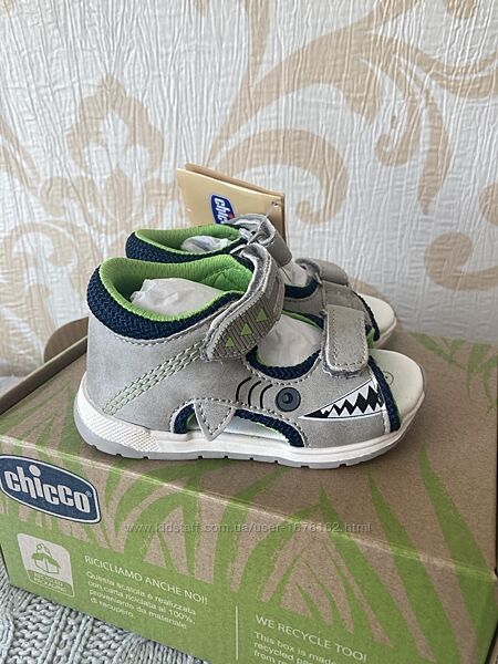 Босоножки 19р Chicco
