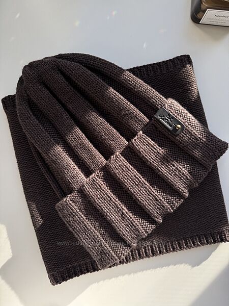 Женский теплый комплект шапка и снуд из мериносовой шерсти