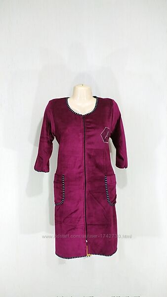 Женский велюровый халат на молнии с карманами