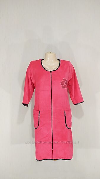 Женский велюровый халат на молнии с карманами