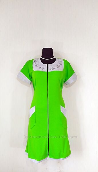 Женский трикотажный халат на молнии с карманами и поясом