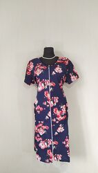 Женский трикотажный халат на молнии с карманами и поясом. Размер 46-68