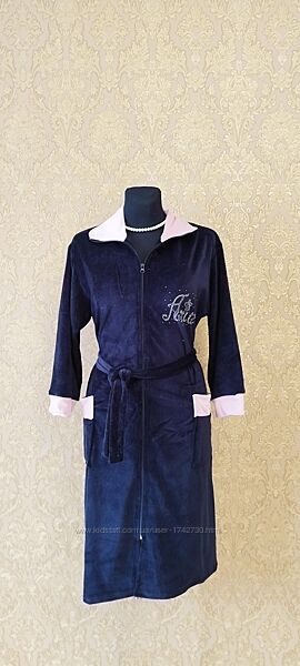 Женский велюровый халат на молнии с карманами и поясом