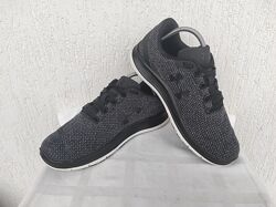 Брендовие текстильние кроссовки Under Armour р.37
