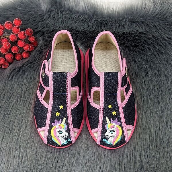 Тапочки детские для девочки Белста закрытые на липучках 5105