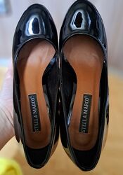 Туфли женские лаковые чёрного цвета на шпильке Stella Marco.