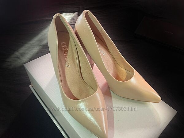 Туфлі жіночі