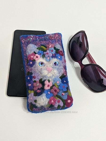Чохол Кицька в квітах, для смартфона, для окулярів - ручна робота 