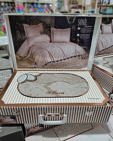 С кружевом Alara