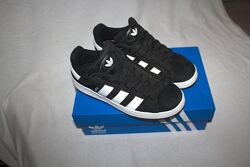 Кросівки фирми Adidas розміру 43,5 по устілці 27,5 см.