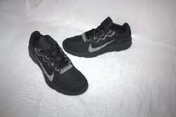 Кросівки фірми nike 40 розмір по устілці 26,5 см