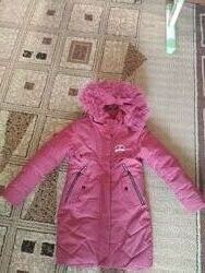 Пальто на девочку зимнее размер 140
