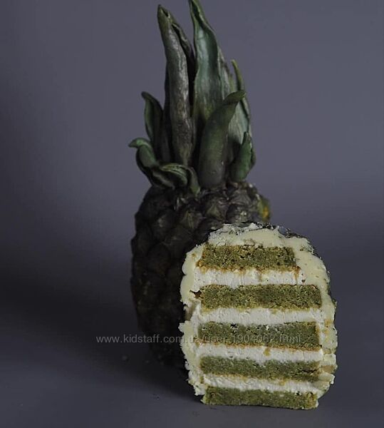 Торт в виде ананаса и торт абстракция cakeitnsk