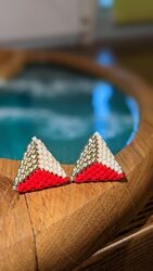 Треугольные бисерные серьги гвоздики, серьги из японского бисера Miyuki 