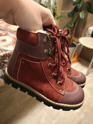 продаж дитячих зимових чобітків