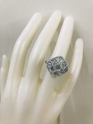 Серебряное кольцо с натуральными топазами от ювелирного дома ZARINA 