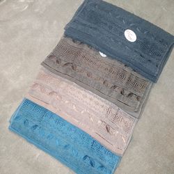 Полотенца цена меньше рыночной