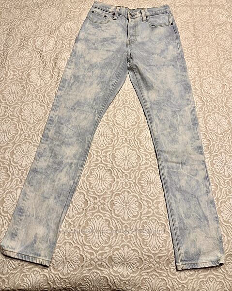 Продам джинси Levis у стані нових