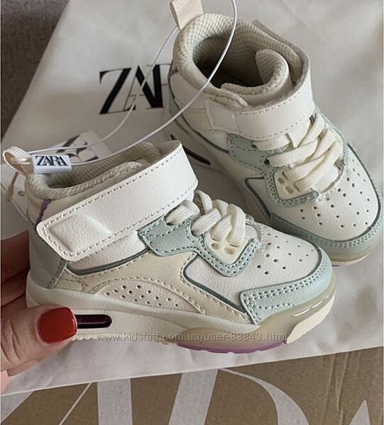 Хайтопи дитячі зара на дівчинку