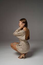 Вечірня блискуча сукня з відкритою спинкою плаття з люрексу міні