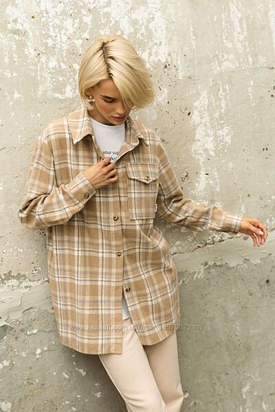 Жіноча сорочка кашемірова в клітинку картата з довгим рукавом базова