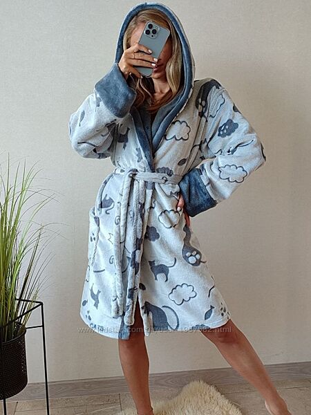 Мякий затишний халатик з капюшоном