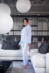 157/24 Тренд цього сезону oversize піжамка для дому. На фото представлена