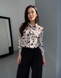 Жіноча блуза софт літня з довгим рукавом з принтом класична біла чорна