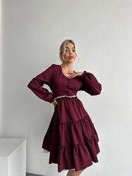 Вечірня сукня лялькова міді з довгим рукавом а силует з пишною спідницею